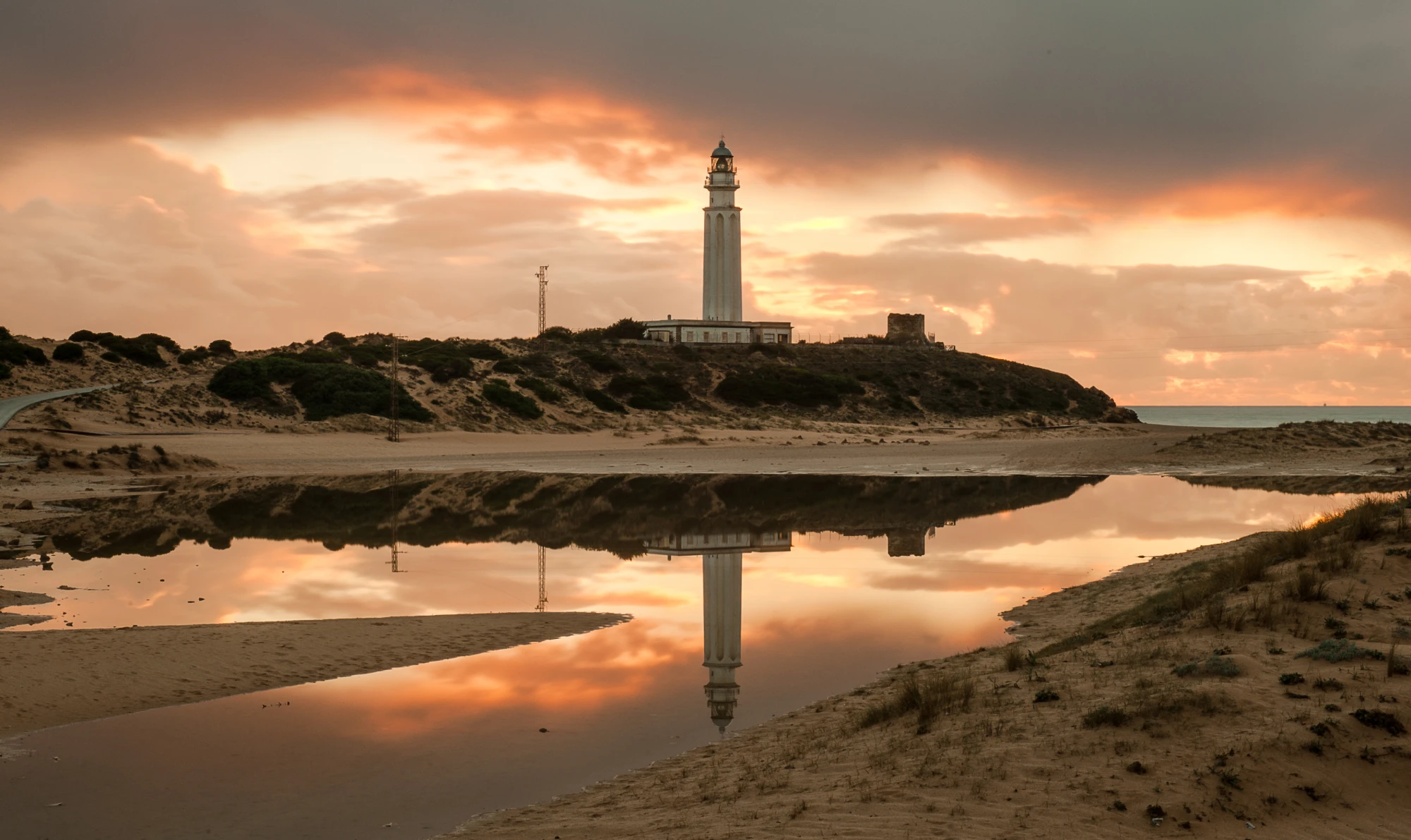 Faro de Trafalgar al atardecer, Costa de la Luz